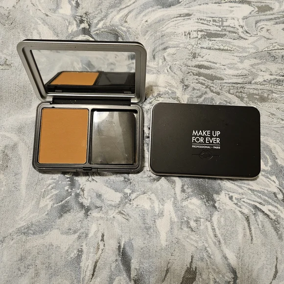 Makeup Forever Matte Velvet Skin Powder Foundation - Y505 Cognac - Picture 2 of 3